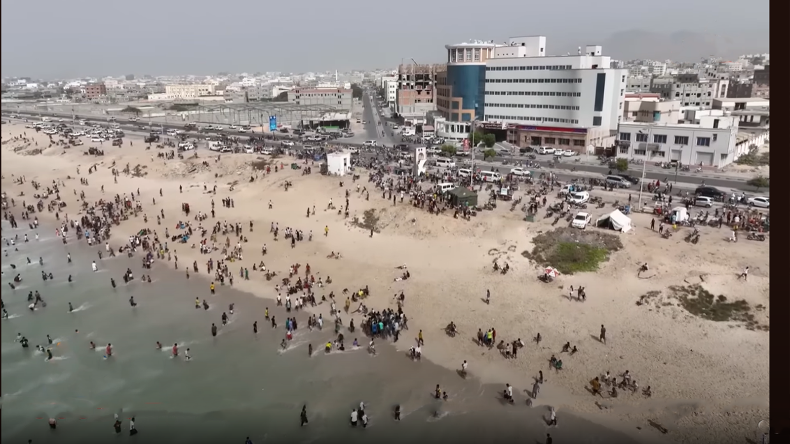 على شاطئ البلدة الموسم الخامس
