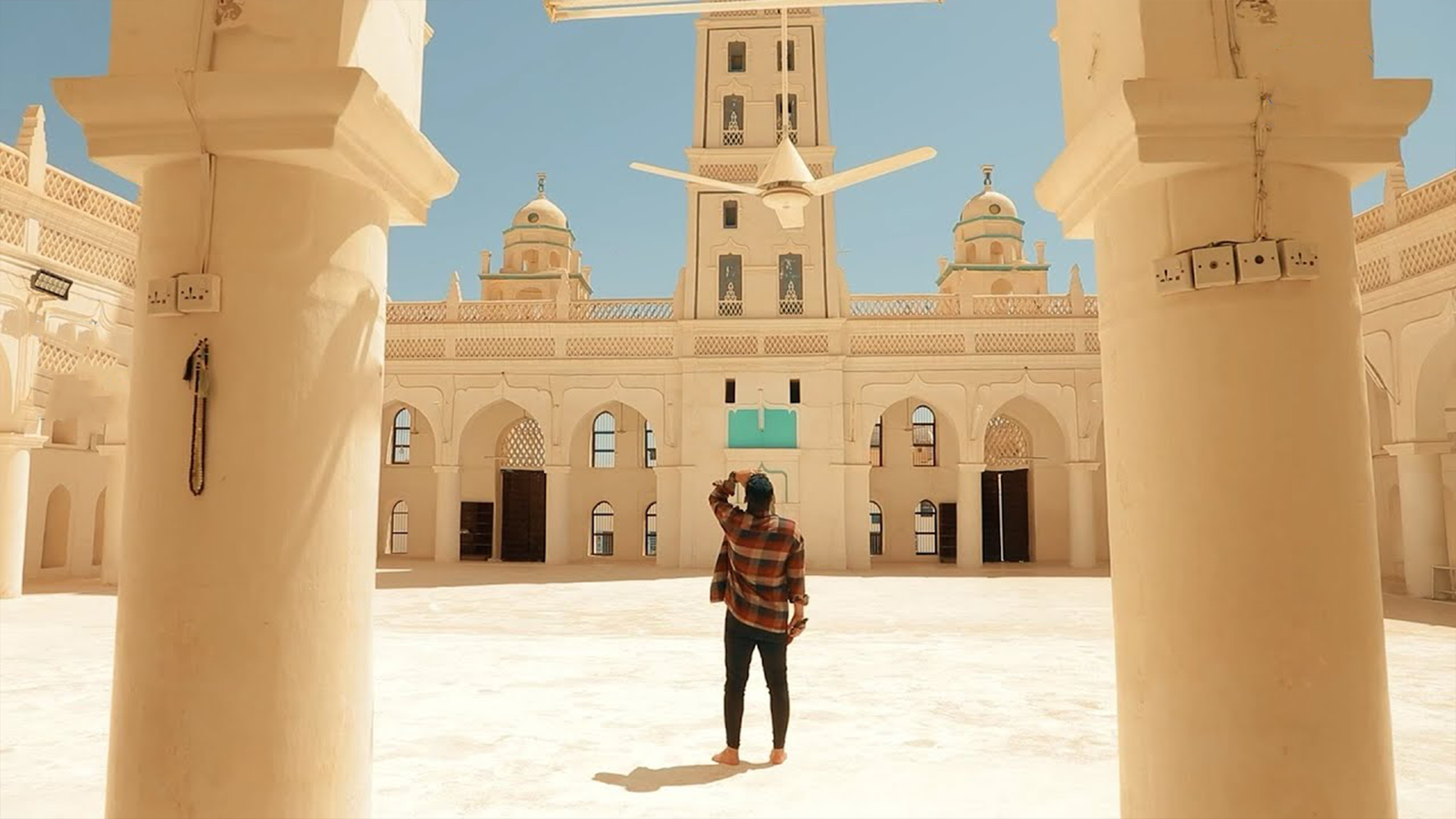ع الماشي